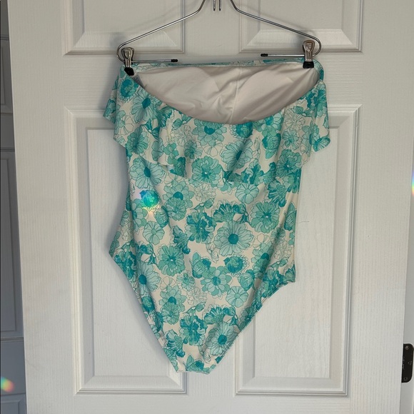 Floral Ruffle One-Piece Swimsuit - Picture 2 of 10